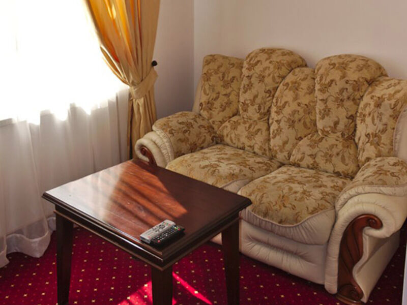 Люкс Мини-Люкс в корп.А (№6,13,14) - двуспальная кровать