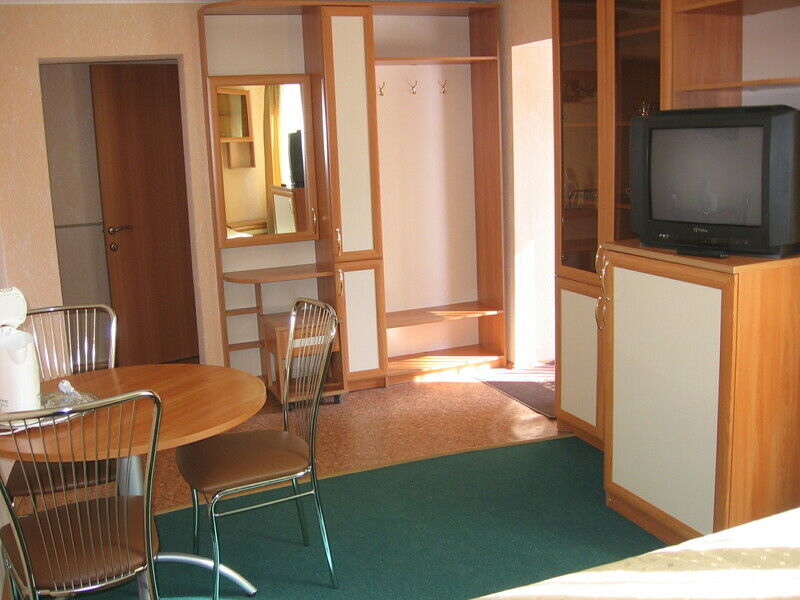 Коттедж 2-местный Дача №5 комнаты 3, 6