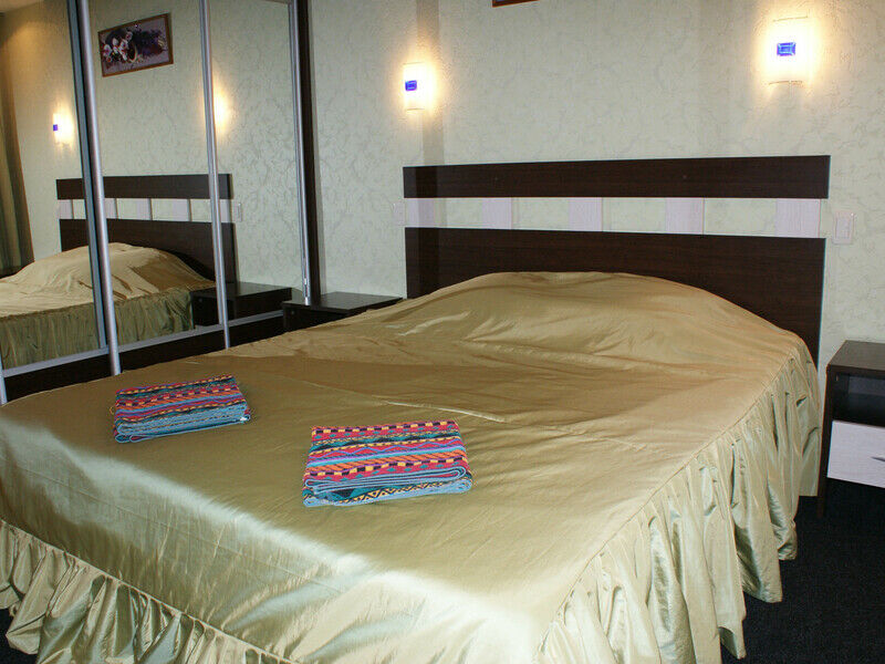 Коттедж 4-местный Дача №8