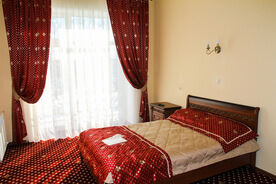 Номер в гостинице «Ривьера», Туристический комплекс Заимка Плюснина, Хабаровск