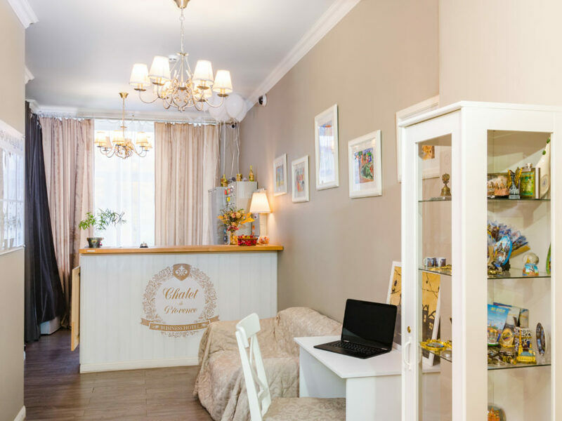 Отель Шале де Прованс, Ленинградская область, Санкт-Петербург Санкт-Петербург деревня Сярьги деревня Колтуши Всеволожск