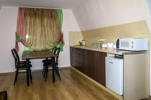 Просторая кухня