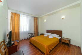 Эконом Плюс Семейный 3-местный, Пансионат Дом творчества писателей им. А.П.Чехова, Ялта