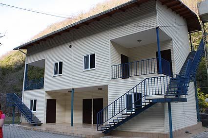 Гостевой дом Домик в ущелье, Гагра, Гагрский район