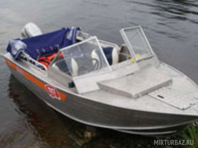 Моторная лодка