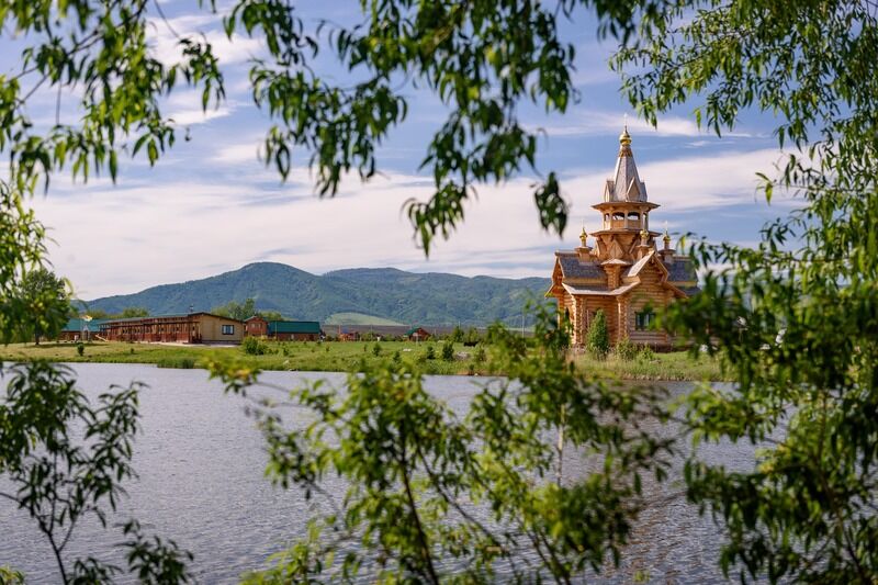 Территория и церковь | Золото Алтая, Алтайский край