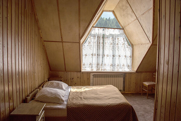 Полулюкс 2-местный 2-комнатный на 4 этаже