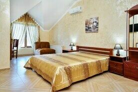 Семейный 3-местный 1-комнатный, Гостевой дом Миру Мир, Заозерное