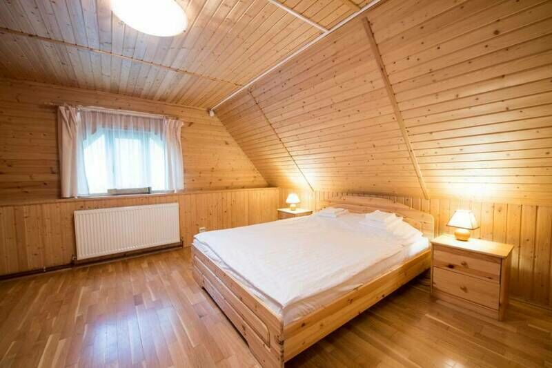 Коттедж 6-местный Грибной