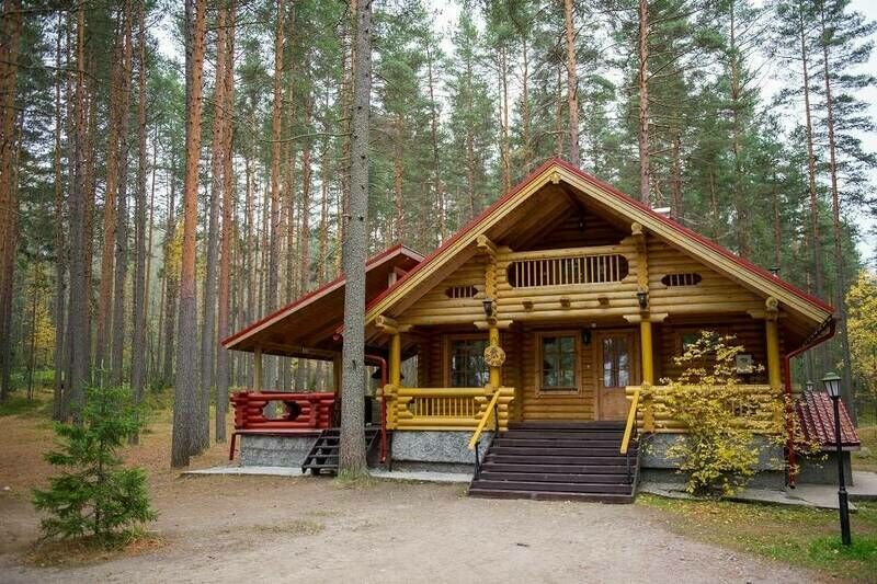 Коттедж 8-местный Дом на опушке