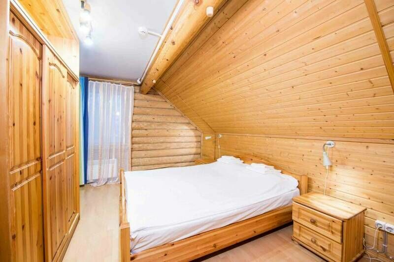 Коттедж 8-местный Дом у озера