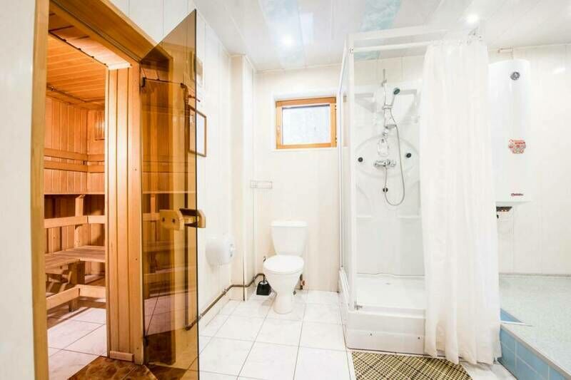 Коттедж 8-местный Дом у озера