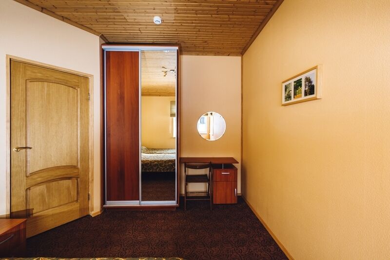 Коттедж 4-местный 3-комнатный (корпус №4)