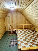 Половина двухэтажного дома с комнатами с отдельным входом, База отдыха Песчаный берег, Сабаево