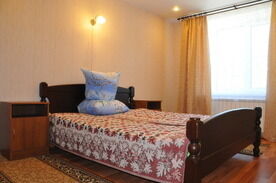 Одноместный номер с удобствами, База отдыха Уют, поселок Стеклянный