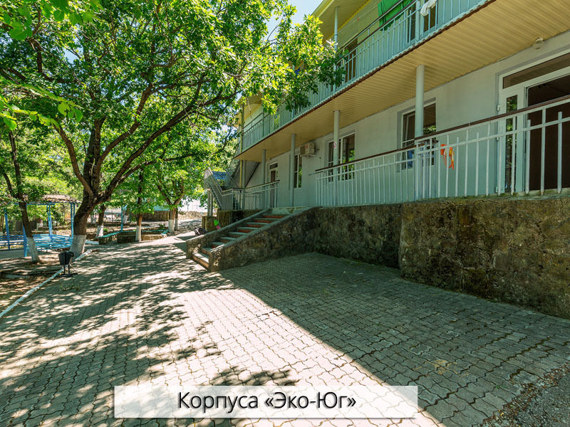 База отдыха Эко-курорт ЮГ (бывш. Зеленая Дача), Кабардинка, Краснодарский край