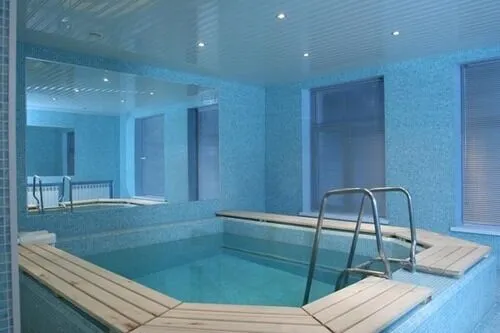 В коттеджах бассейн | Obuhoff Village, Ленинградская область