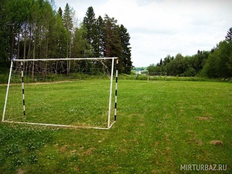 Футбольное поле