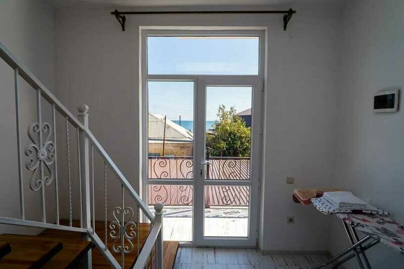 Холл | Милана, Сухумский район