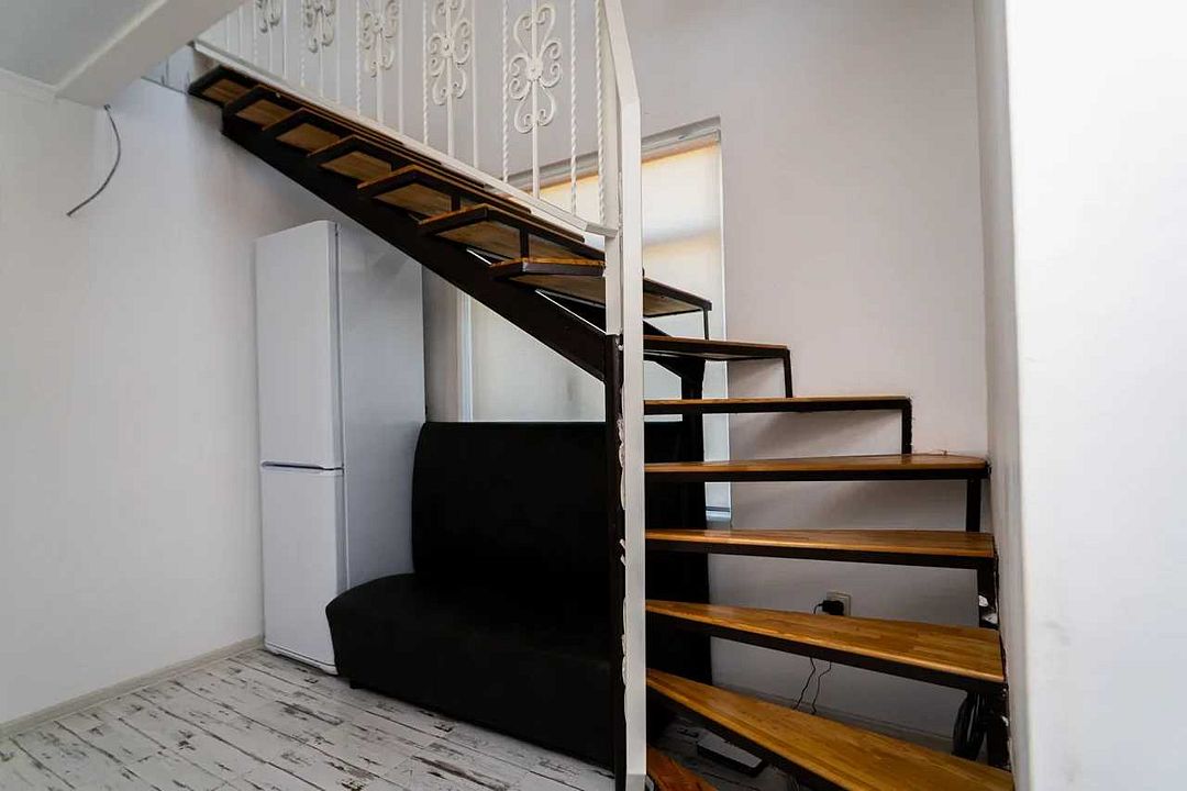 Холл | Милана, Сухумский район