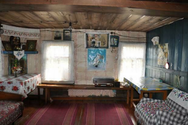 В комнате | Северная благодать, Вологодская область