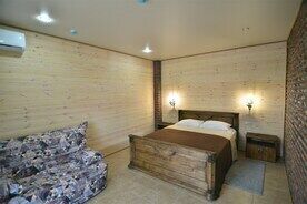 Семейный номер комфорт с кухней и балконом, База отдыха Барская усадьба, Каменномостский