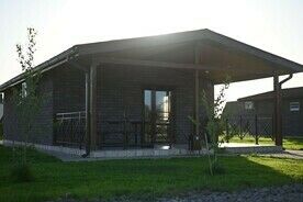 Дом на 6 спальных мест с террасой, База отдыха Лазурная, Начало