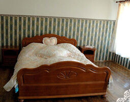 Апартаменты Барского дома, База отдыха Имение Сведомских, Чайковский