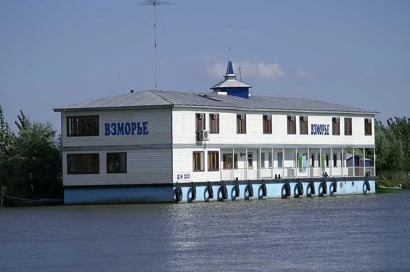 Вид с воды на базу | Взморье, Астраханская область