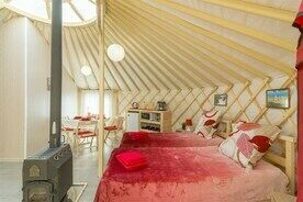 Юрта 2-местная (Красная), Глэмпинг Юрта Лахти, Мунозеро