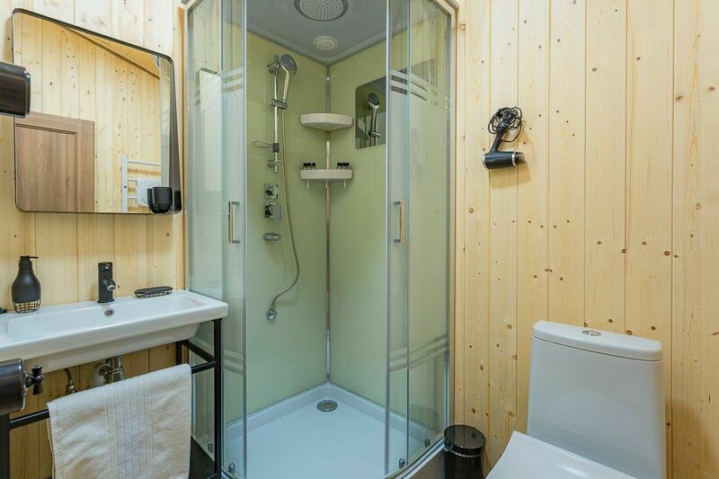 Шале 4-местный (Private)