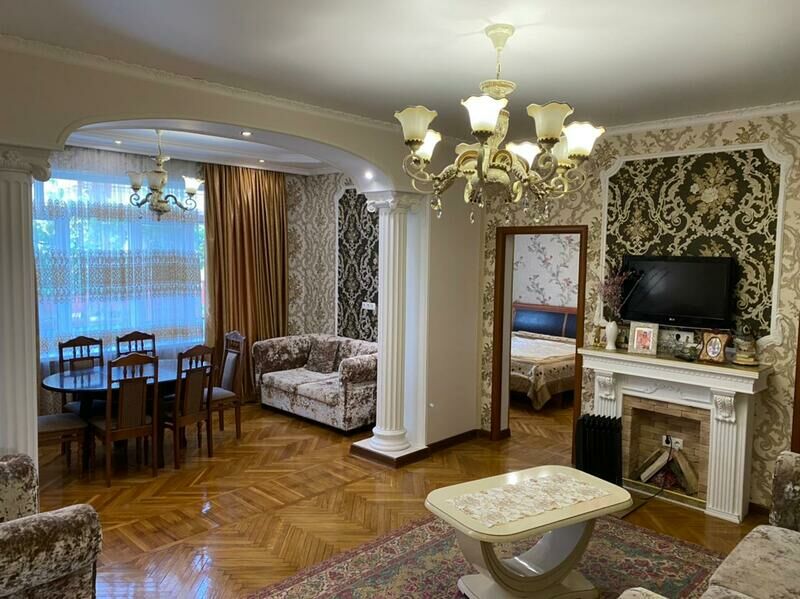 Дом на Очаленко 7, Сухумский район, Сухум 