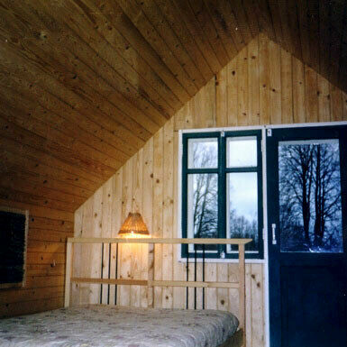 Кровать в номере | Голубка, Калужская область