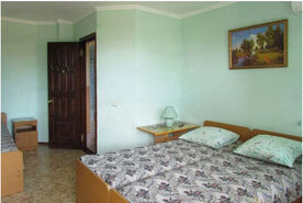 Трехместный номер с удобствами и ТВ, Гостевой дом Елена, Сочи