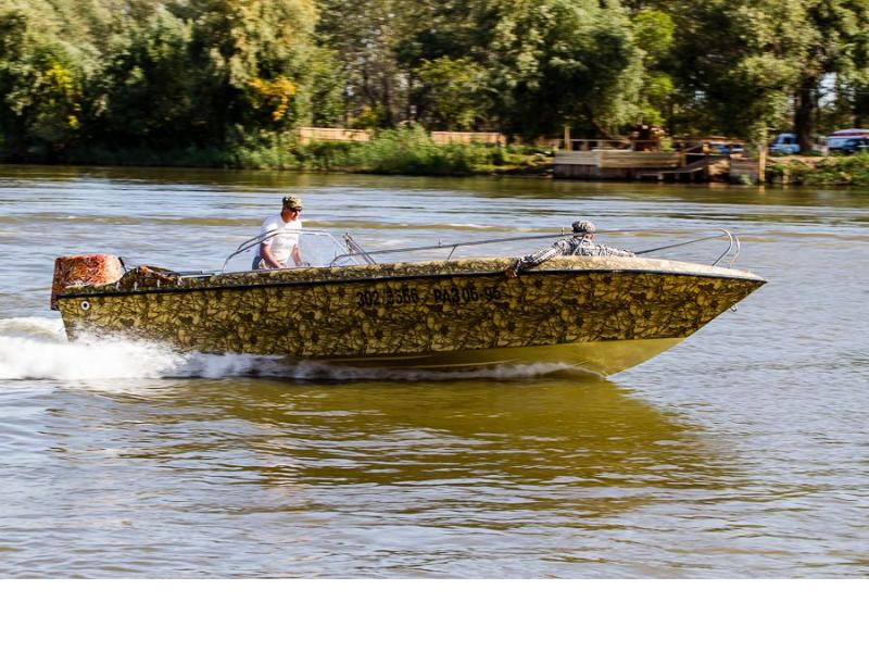 КАТЕР "КАСАТКА 710"