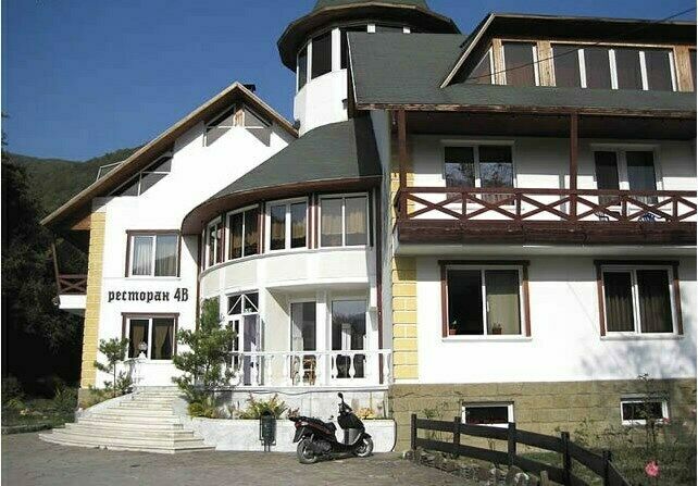 Вход в дом | 4 вершины, Краснодарский край