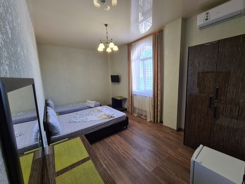 Стандартный 3-местный 1-комнатный (с видом на море) (4)