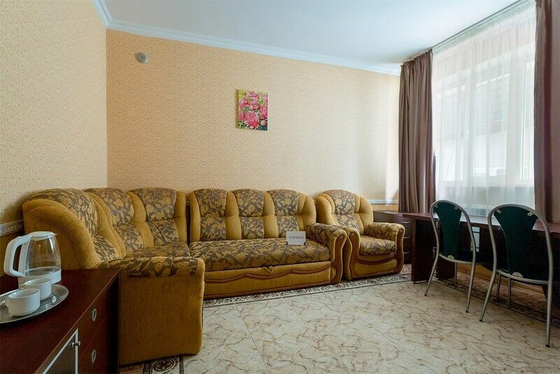 Семейный 2-комнатный 1 этаж