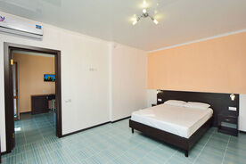 Семейный 4-местный 2 комнатный, Гостевой дом Вилла Фессалия, Кабардинка