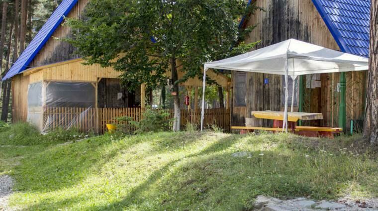 Беседка возле домиков | Алания, Республика Карачаево-Черкесия