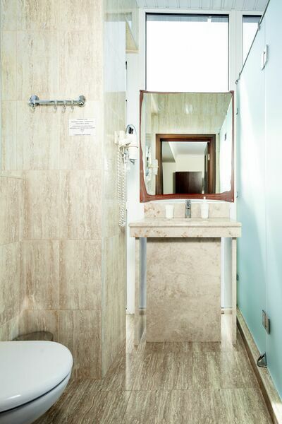 Номер 3-местный 52 санузел