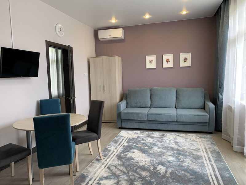 Люкс 4-местный 2-комнатный