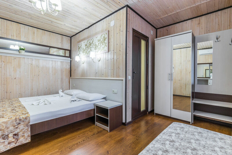 Стандартный 3-местный 1-комнатный Кантри