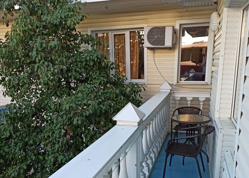 Семейный с балконом