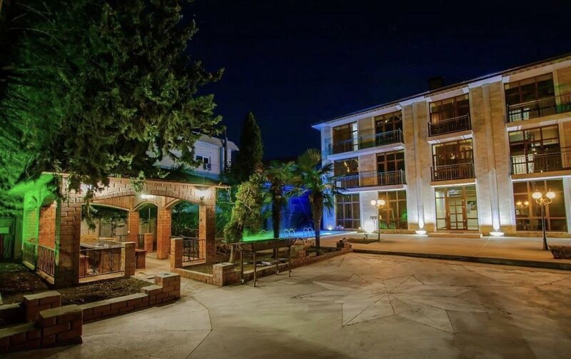 Отель Гриф, Краснодарский край, Адлер Адлер Хоста Сириус Веселое Верхне-Имеретинская бухта