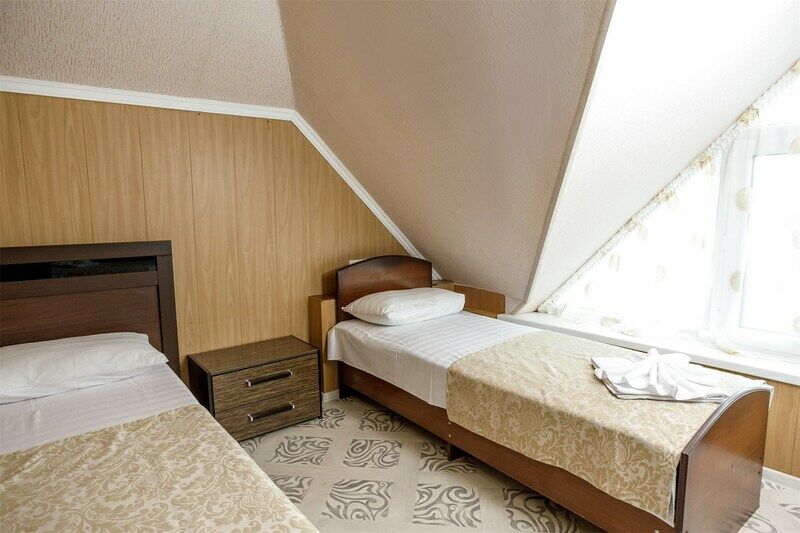 Стандартный 4-местный (мансарда)