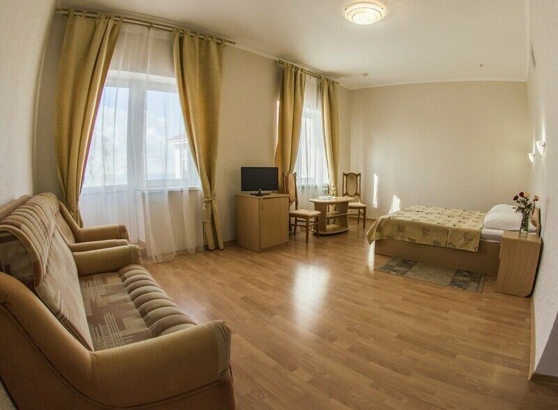 Улучшенный 2-местный (1 категория с балконом)