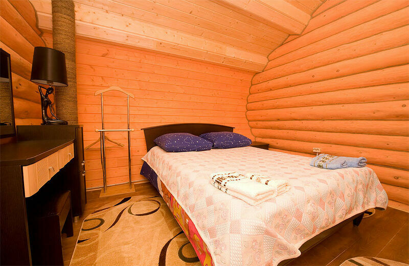 Уютная кровать