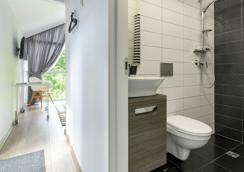 Апартаменты 2-местный (2 этаж, вид на соседнюю территорию)