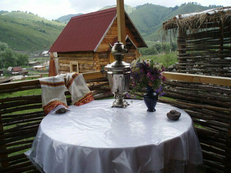 Столик | Постоялый двор, Алтайский край